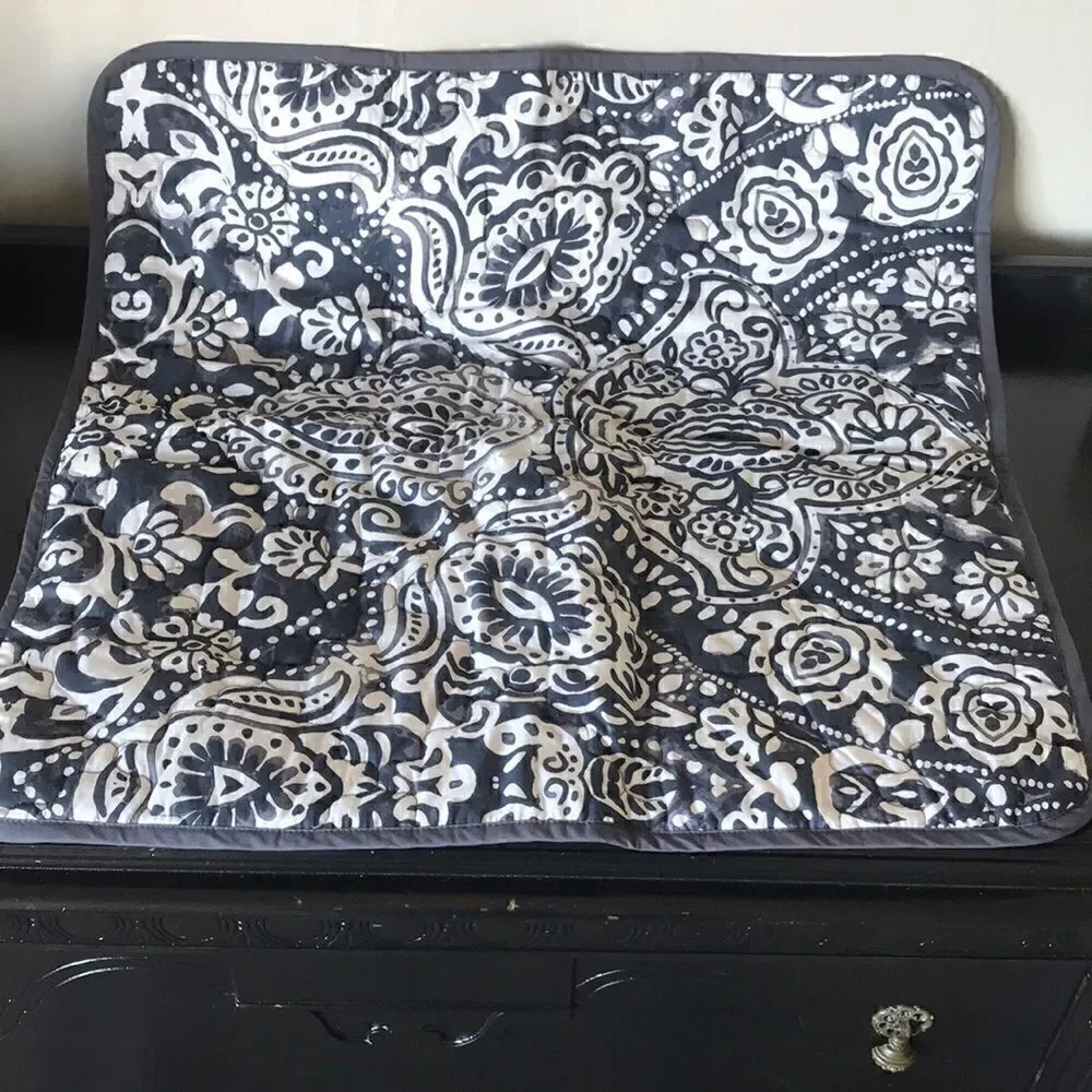 Pottery barn teen photo sample mystic medallion comforter euro sham